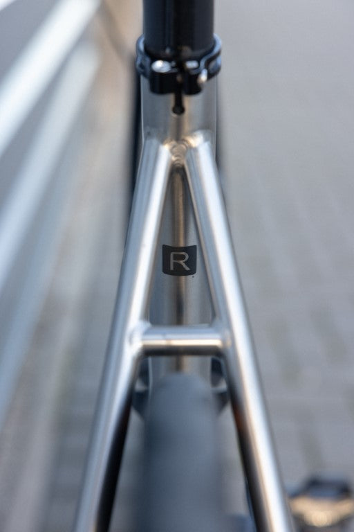 View of R in black anodised  on the seat tube.  